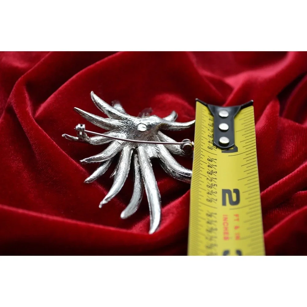 Flowing Feathers‎ Flower Marcel Boucher Vintage Pin Brooch RARE